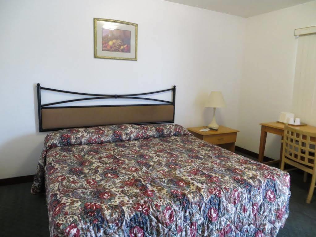 Travel Inn Of Себринг Экстерьер фото